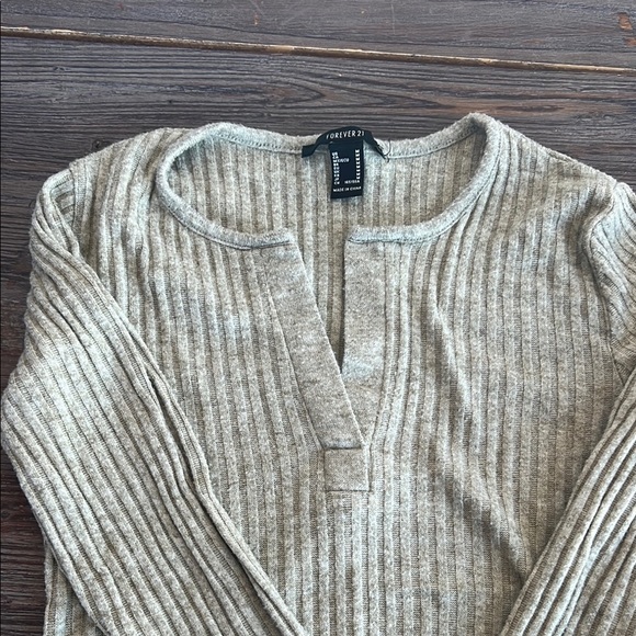FOREVER 21 WOMEN SIZE M Ribbed Beige Bodysuit - Picture 4 of 11